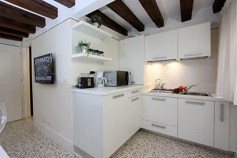 Alberto Apartment In Venice Italy