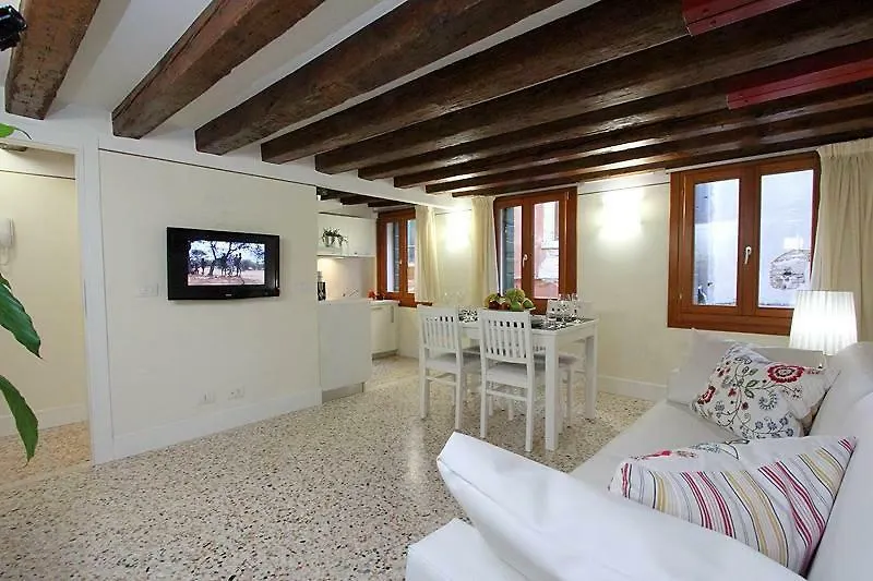 Alberto Apartment In Venice 0*,