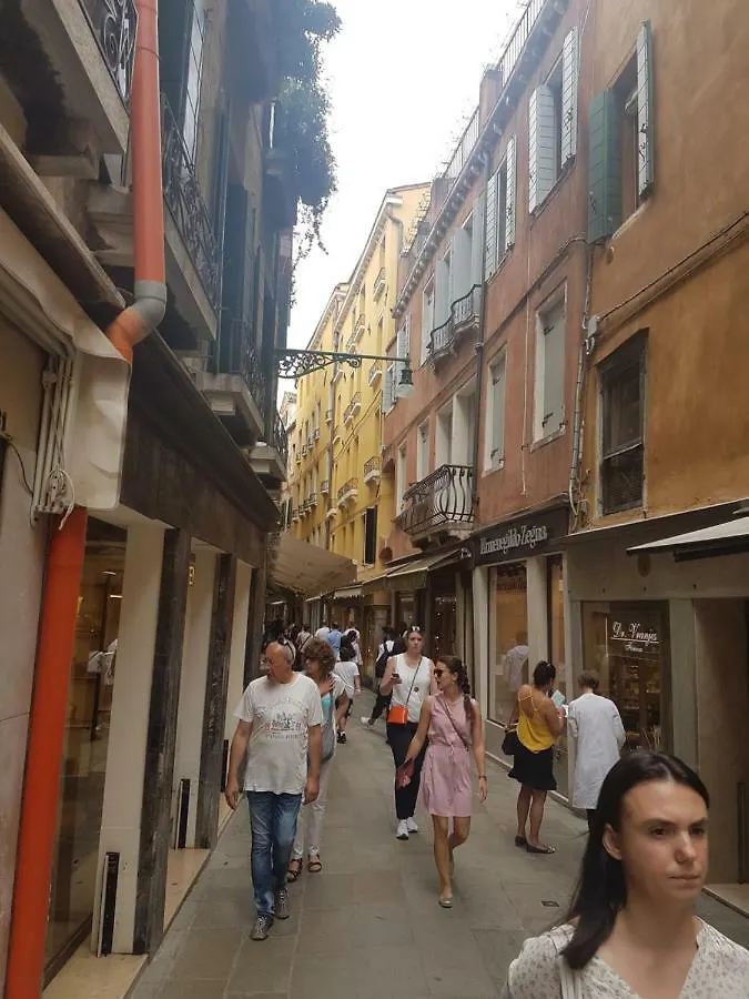 Alberto Apartment In Venice